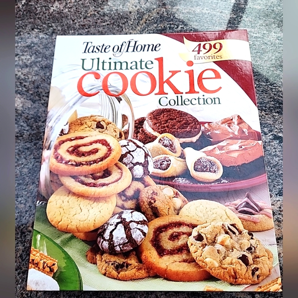 Never used Reader's Digest Taste of Home Cookie Collection Cookbook